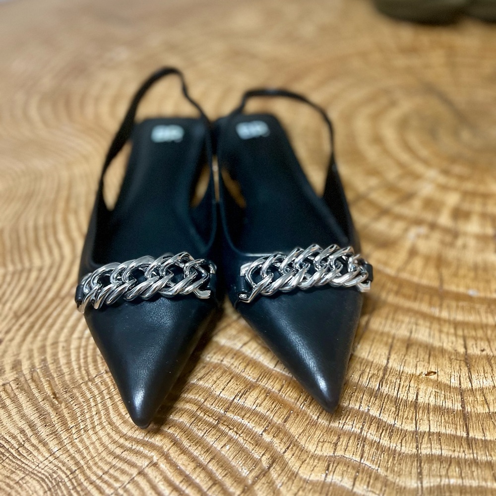 Elegant Black Slingback Heels